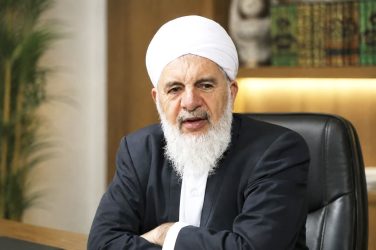 با رهنمودهای رهبر معظم انقلاب، ایران نزدیک قله ایستاده است / اقتصاد مقاومتی و استقلال اقتصادی مسیر عزت ملی