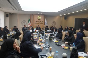 بررسی چالش‌های حقوقی نهاد خانواده در نشست تخصصی کانون وکلای دادگستری گلستان