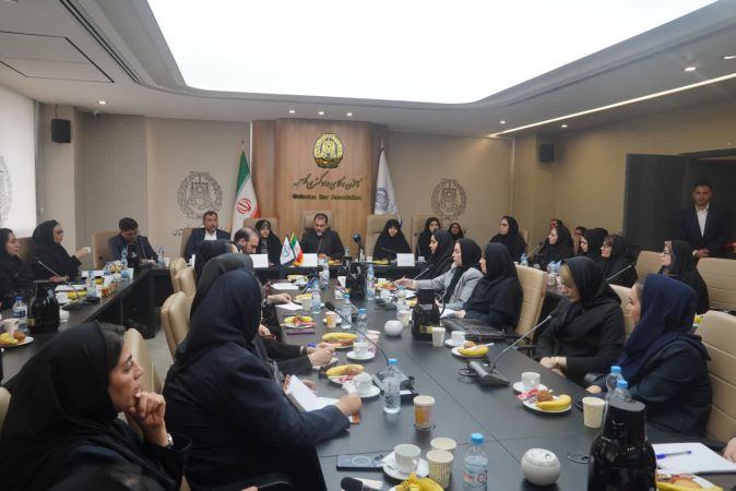 بررسی چالش‌های حقوقی نهاد خانواده در نشست تخصصی کانون وکلای دادگستری گلستان