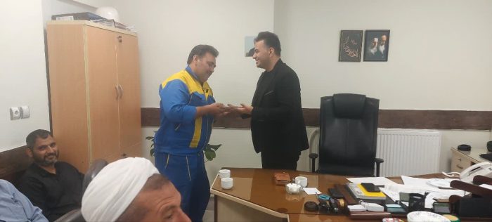 به پاس عملکرد درخشان در وصول مطالبات اداره گاز آق‌قلا؛ پرسنل نمونه تجلیل شدند