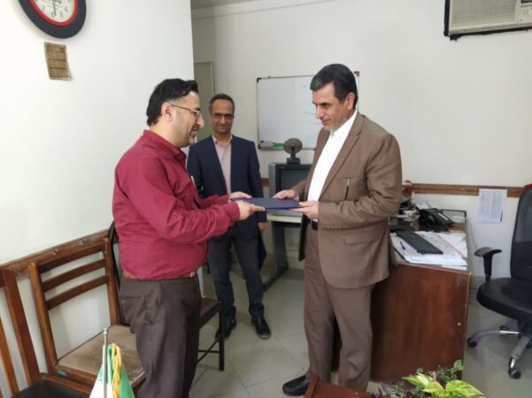 تقدیر مدیر کل صنعت ، معدن و تجارت استان گلستان از کارکنان روابط عمومی این اداره کل در روز روابط عمومی و ارتباطات