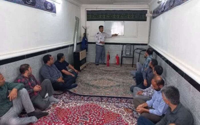 برگزاری کلاس آموزشی اطفاء حریق در اداره گاز شهرستان علی آباد