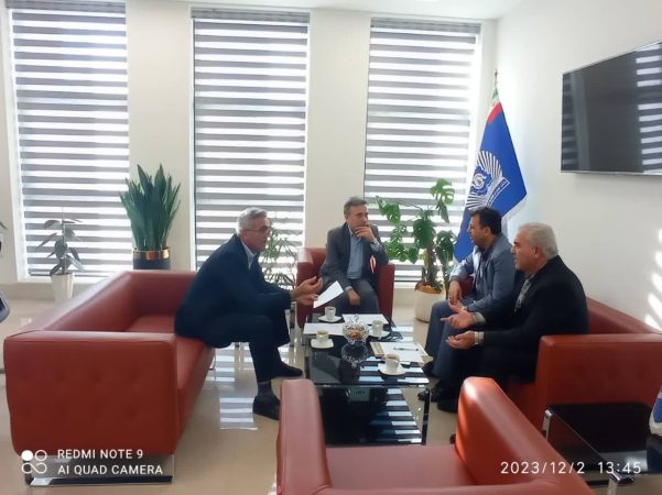 پیگیری اعتبارات اشتغال کمیته امداد استان گلستان در بانک تجارت