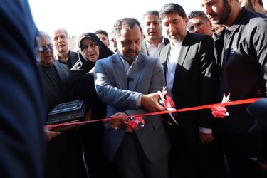 حضور وزیر اقتصاد و دارایی، نماینده وزیر جهادکشاورزی و مدیر شعب بانک کشاورزی استان گلستان در آیین افتتاح فاز اول کشت و صنعت بشارت میانکاله