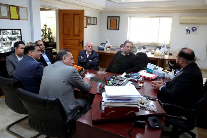 بازدید رئیس سازمان مدیریت و برنامه ریزی استان گلستان از برخی کارخانه های شهرک صنعتی آق قلا