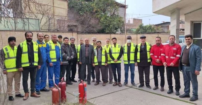 برگزاری کلاس آموزشی اطفاء حریق در اداره گاز شهرستان آزادشهر