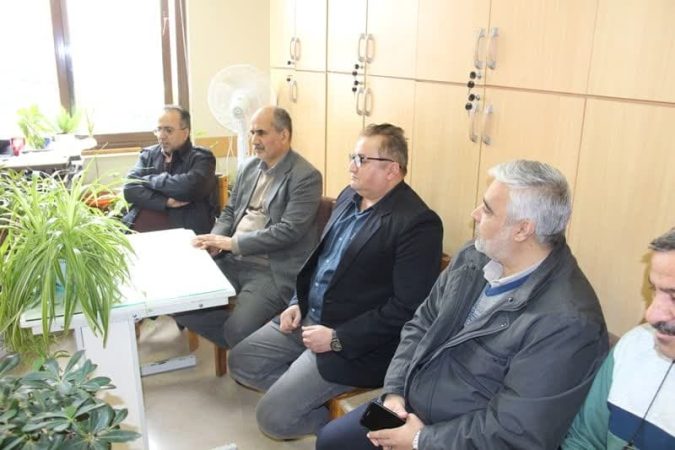 نشست صمیمی مدیرعامل شرکت گاز استان گلستان با کارکنان امور قراردادها