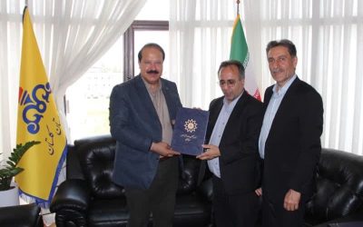 استاندار گلستان با اهداء لوح سپاس از مدیرعامل شرکت گاز استان قدردانی کرد