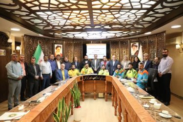 تقدیر رئیس واعضای کمیسیون خدمات، سیما، منظر وزیست شهری شورای اسلامی شهرگرگان از پاکبانان شهر