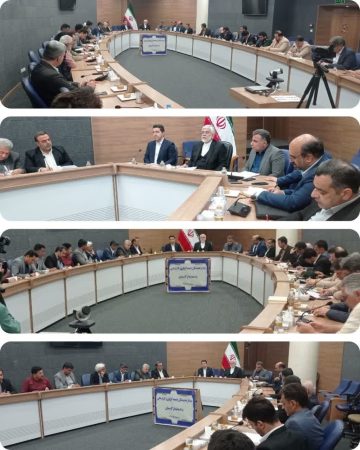 دیدار جمعی از کارگران و کارفرمایان با استاندار گلستان