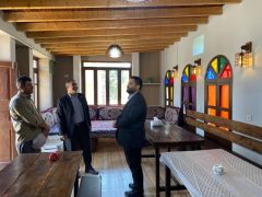 بازدید مدیرکل امور روستایی و شوراهای استانداری گلستان از اقامتگاه بوم‌گردی تازه تأسیس “ماه صنم” روستای کفشگیری