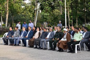 گلزار شهدای خوشنام علی آبادکتول غبارروبی و عطر افشانی شد