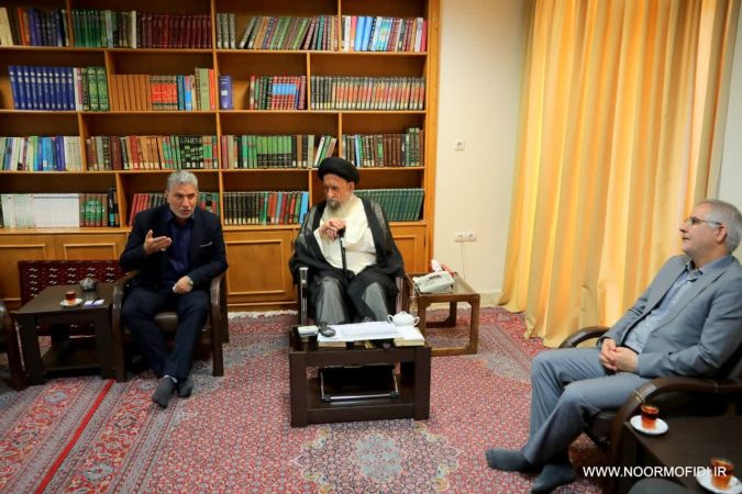 برگزاری نشست صمیمی مجمع نمایندگان استان با نماینده مقام معظم رهبری در استان گلستان