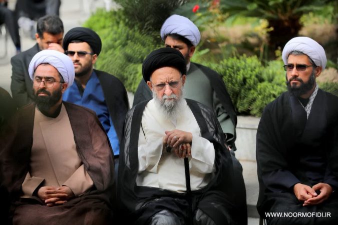 تجمع اعتراضی طلاب و روحانیون استان گلستان در پی شهادت ناجوانمردانه دبیرکل حزب الله لبنان در حوزه علمیه امام خمینی(ره) گرگان