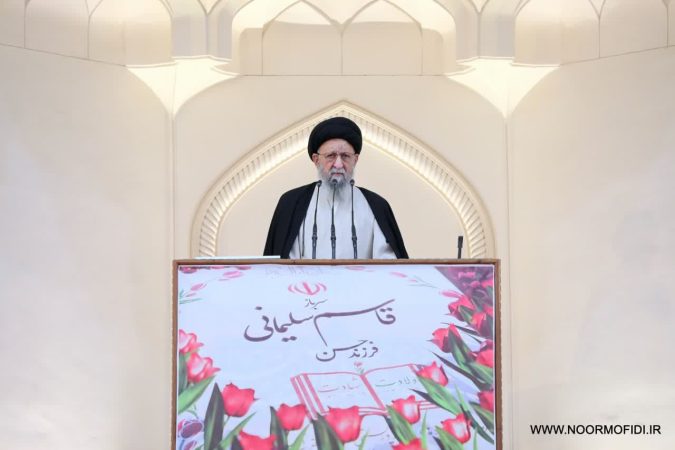 روز ۹ دی باید همیشه در تاریخ ماندگار و برای ملت هشدار دهنده باشد