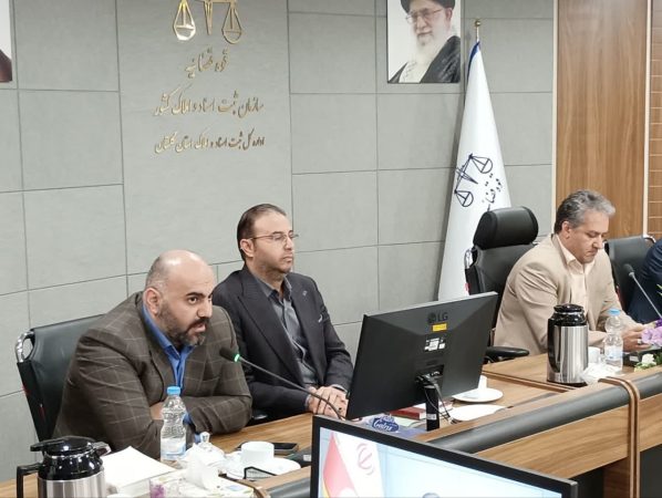 تبدیل اسناد دفترچه ای به تک برگ از لزومات اجرای بهتر قانون الزام است