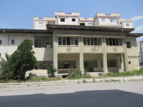 بازدید فرماندار بندرگز از ساختمان قدیمی منابع طبیعی