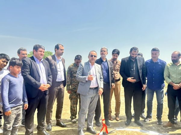 آغاز عملیات اجرایی احداث چمن مصنوعی روستای مریم آباد گرگان