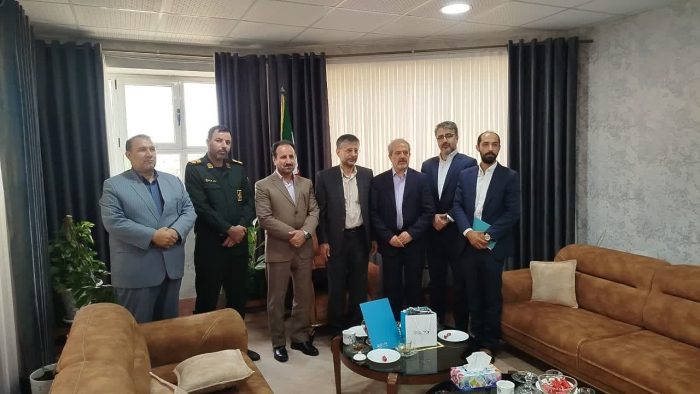 دیدار فرماندار با مدیرکل بنیاد شهید و امور ایثارگران و مدیرعامل بانک دی استان