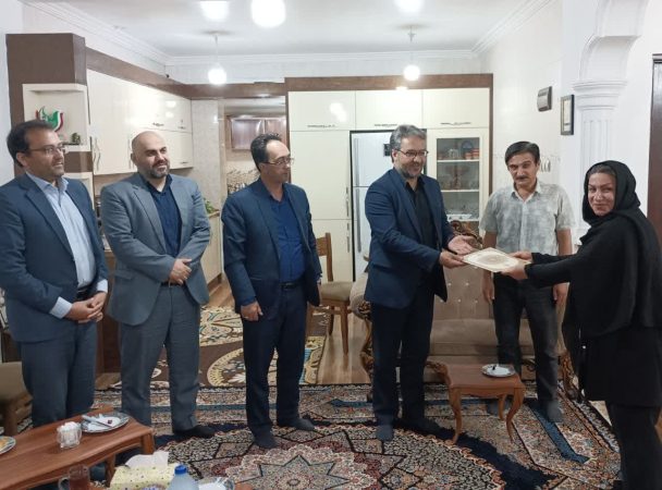 دیدار جهانی فر  مدیر کل ثبت اسناد و املاک استان گلستان با فرزند شهید صمدی
