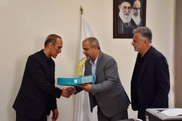 تقدیر فرماندار علی آباد کتول از بانک‌های عامل به خاطر پرداخت تسهیلات اشتغال‌زایی و ودیعه مسکن در سال ۱۴۰۳