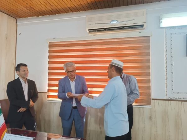 نشست صمیمی فرماندار ترکمن با دهیاران بخش مرکزی به مناسبت روز دهیاری‌ها