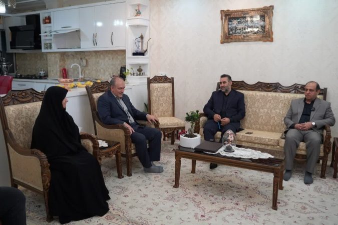 شهردار گرگان در منازل پزشکان پیشکسوت شهر حضور یافت
