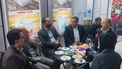 بازدید مدیرکل غله و خدمات بازرگانی گلستان از غرفه کارخانه خمیرمایه رضوی و هماهنگی جهت توزیع محصول در نانوایی‌های استان