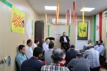 برگزاری نشست بصیرتی کارکنان اداره کل غله و خدمات بازرگانی استان به مناسبت هفته دفاع مقدس