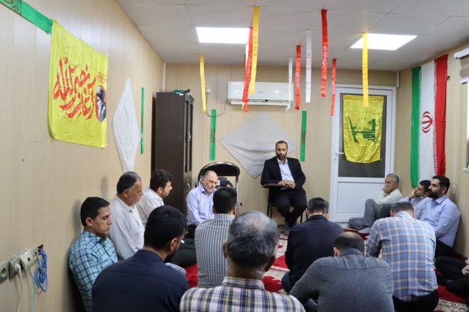 برگزاری نشست بصیرتی کارکنان اداره کل غله و خدمات بازرگانی استان به مناسبت هفته دفاع مقدس