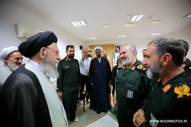 وحدت و اخلاق، کلید پیروزی در جبهه‌های امروز
