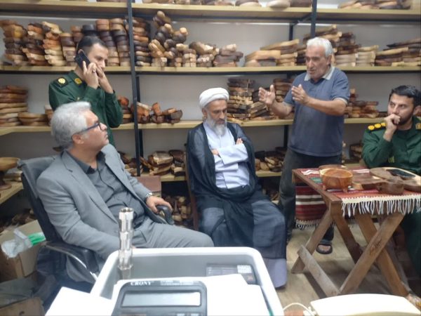 بازدید از واحد تولیدی صنایع دستی در بندرترکمن