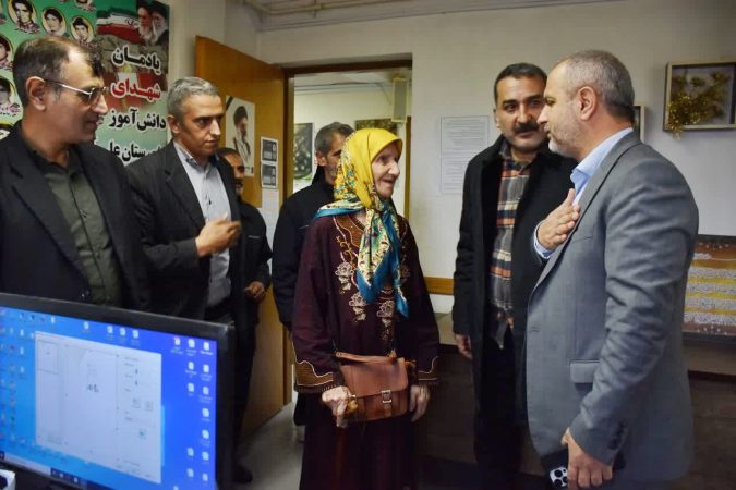 بازدید فرماندار شهرستان علی‌آباد کتول از اداره بنیاد شهید و امور ایثارگران
