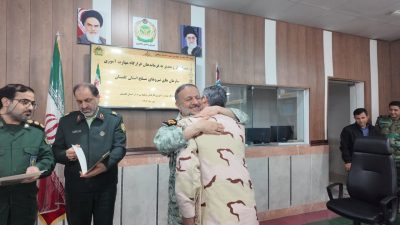 جانشین معاونت نیروی انسانی ستاد کل نیروهای مسلح از فرمانده مرزبانی استان تقدیر نمود
