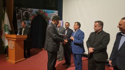 سیدالنگی «مدیر برگزیده» هفته پژوهش و فناوری استان شد