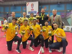 سکوی قهرمانی جهان ، زیر پای ستارگان سپک تاکرای گلستان