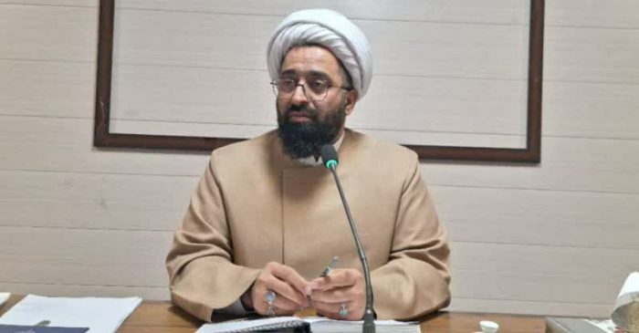 اهل بیت (ع) محور وحدت و همدلی است