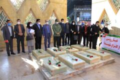 ادای احترام به شهدای گمنام به مناسبت آغاز هفته کتاب جمهوری اسلامی در گلستان