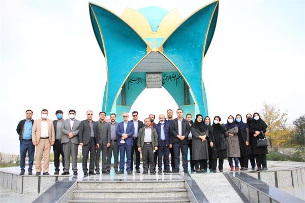 ادای احترام کارکنان فرهنگ و ارشاد اسلامی گلستان به شهدای گمنام غواص قرق