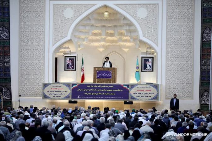 نمایندگان مجلس و دولت باید منافع ملی را بر مسائل جناحی ترجیح دهند