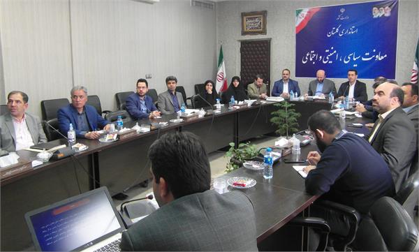 در میدان عمل برای مردم و افکار عمومی و برای تبیین اقدام ها و دستاوردها کار کنیم