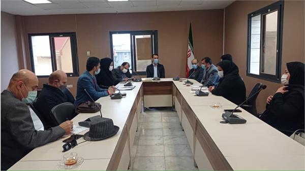 در نشست با هیات امنای هنرستان هنرهای زیبای دختران گرگان مطرح شد؛ در کنار آموزش تخصصی باید در امر پرورش نیز کوشا و متعهد باشیم