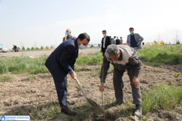 مراسم روز درختکاری و گرامیداشت هفته منابع طبیعی در دانشگاه گلستان برگزار شد