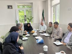حضور فرماندار و امام جمعه شهرستان کردکوی در اداره حفاظت محیط زیست و دیدار با کارکنان بمناسبت هفته محیط زیست