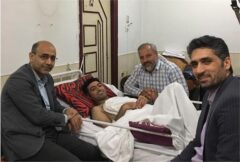 رضا یازرلو به عیادت علیرضا گالش هنرمند طنزپرداز گلستانی رفت
