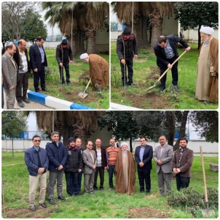 کاشت نهال به مناسبت روز درختکاری در محوطه شرکت آب منطقه ای گلستان