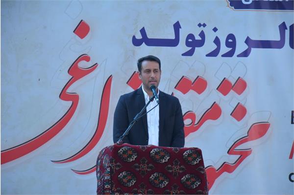 پیام های فطری و انسانی مختومقلی جهان شمول است